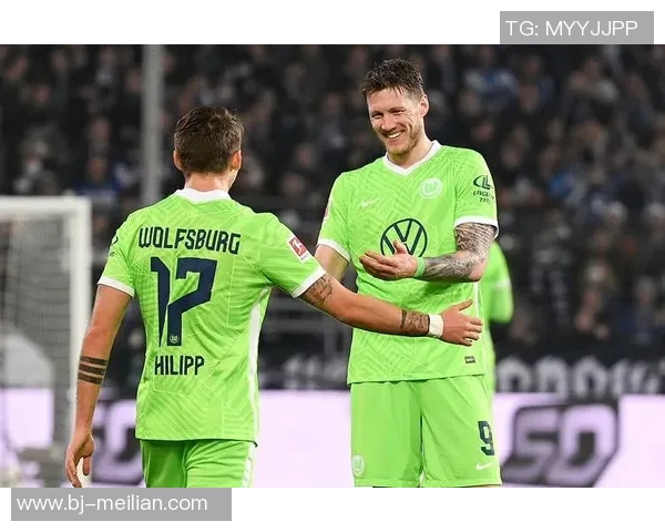 德甲强强对话精彩回顾揭示球队实力对比与未来走势分析 德甲强强对话精彩回顾揭示球队实力对比与未来走势分析