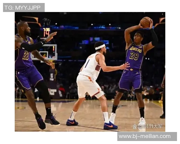 湖人队主场轰动！詹姆斯带伤砍下三双助球队逆转取胜